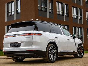 Lynk & Co 900 белый 2025