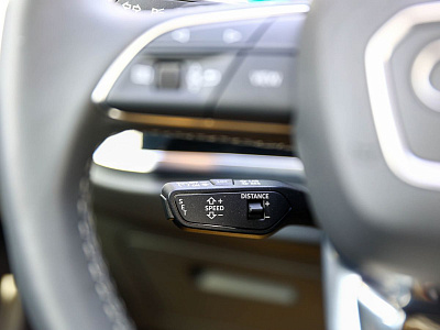Audi Q3 серый 2025