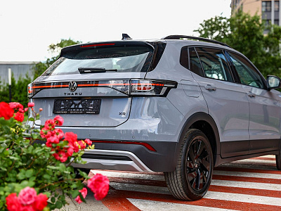 Volkswagen Tharu XR серый 2026