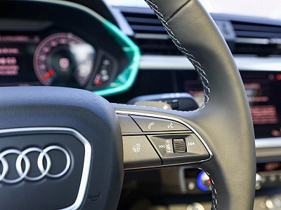 Audi Q3 серый 2026