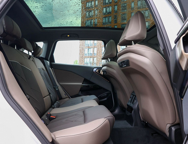 BMW X3 белый 2026