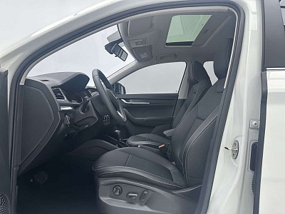 Skoda Kamiq 1.5 л 2022 г. Белый, пробег 5000 км