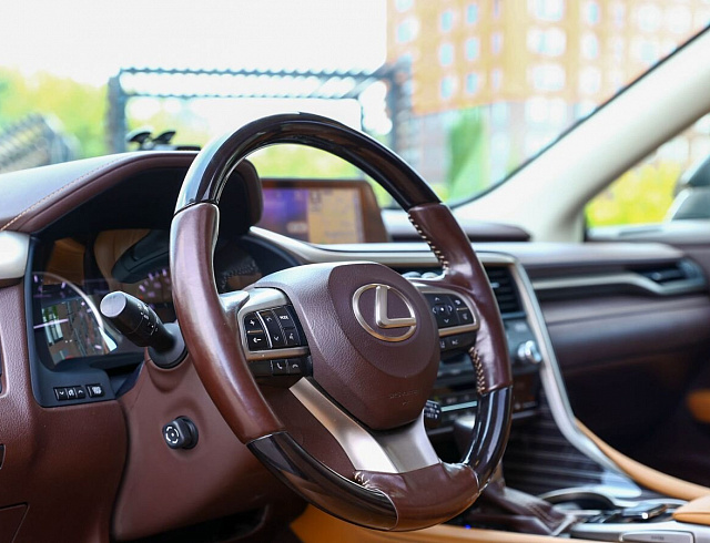 Lexus RX черный 2019