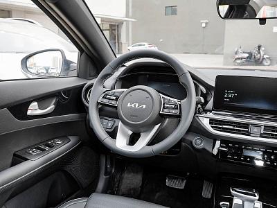 Kia K3 Luxury Smart 1.5
