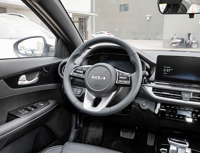 Kia K3 Luxury Smart 1.5