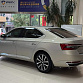 Skoda Superb 1.4 л 2023 г. желто-оранжевый, пробег 26000 км