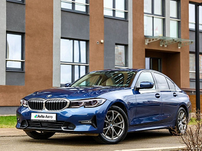 BMW 3 серии синий 2020