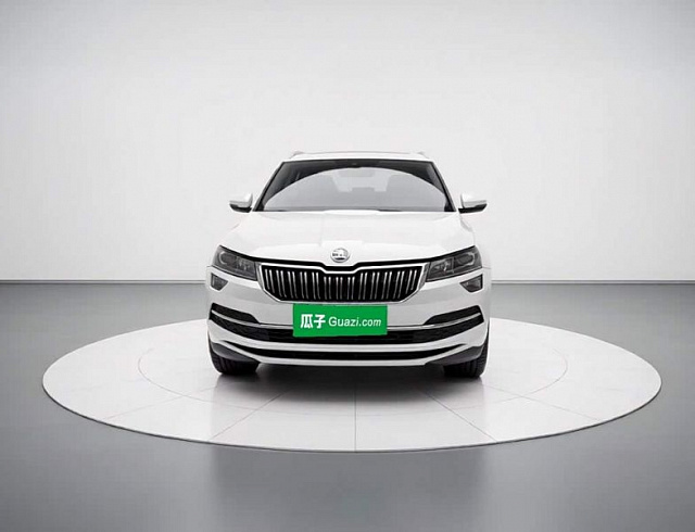 Skoda Karoq 1.4 л 2022 г. Белый, пробег 28200 км