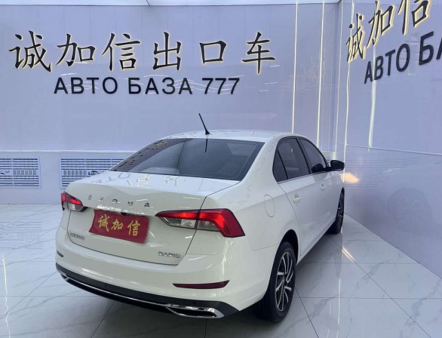 Skoda Rapid 1.5 л 2022 г. Белый, пробег 22000 км