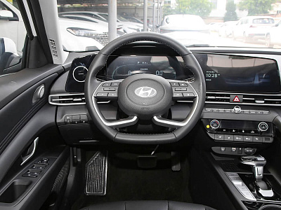 Hyundai Elantra Prestige 1.5