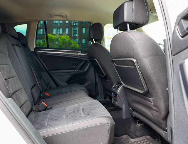 Volkswagen Tiguan белый 2018