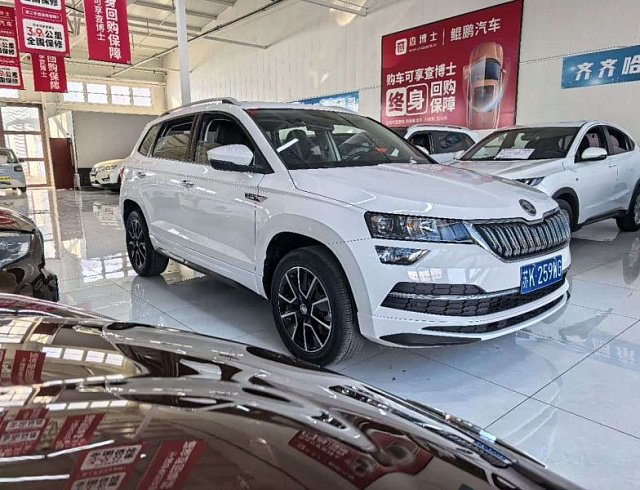Skoda Karoq 1.4 л 2022 г. Белый, пробег 43000 км