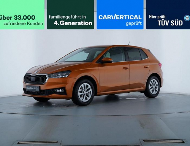Skoda Fabia 2023 г. Оранжевый, пробег 42574 км
