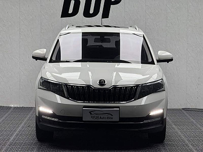 Skoda Kamiq 1.5 л 2022 г. Белый, пробег 50000 км