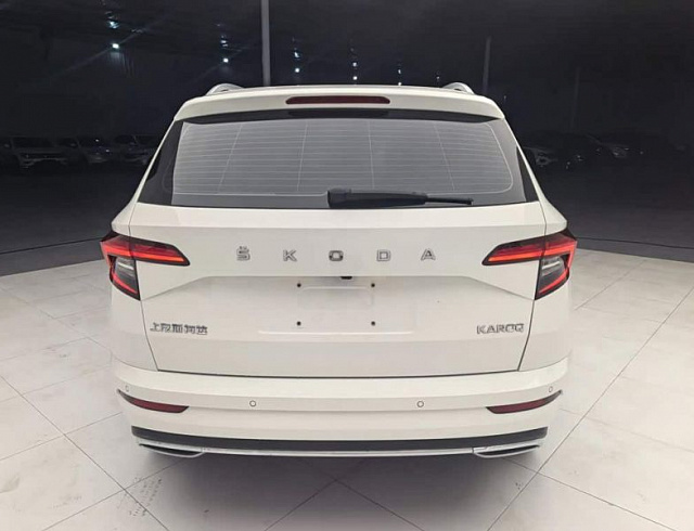 Skoda Karoq 1.4 л 2022 г. Белый, пробег 27000 км