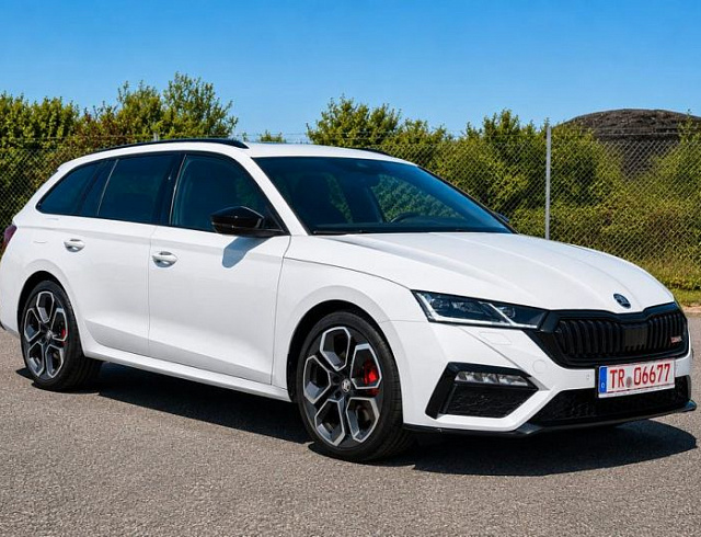 Skoda Octavia 2022 г. Белый, пробег 59600 км