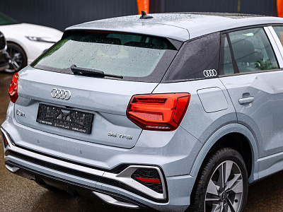 Audi Q2 серый 2025
