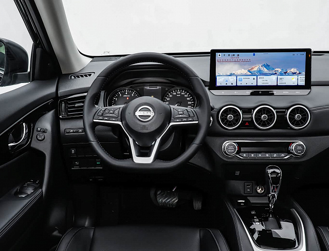 Nissan X-TRAIL 2.0 Leading Edition