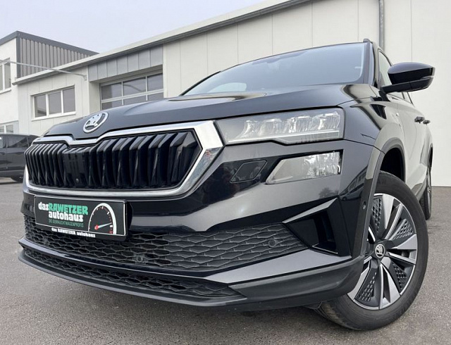Skoda Karoq 2022 г. Чёрный, пробег 36645 км