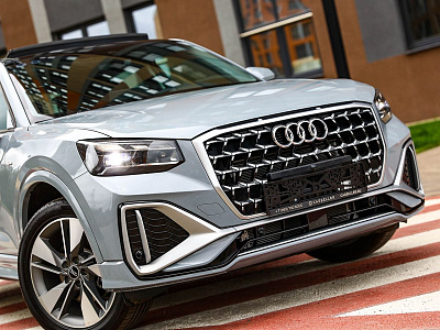 Audi Q2 серый 2026
