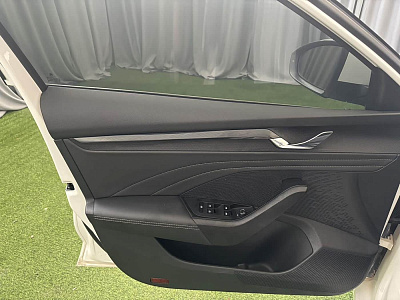 Skoda Octavia 1.4 л 2022 г. Белый, пробег 45000 км