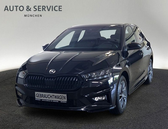 Skoda Fabia 2023 г. Чёрный, пробег 47500 км