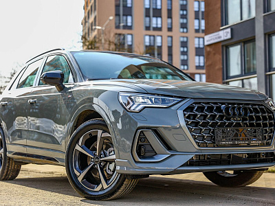 Audi Q3 серый 2026