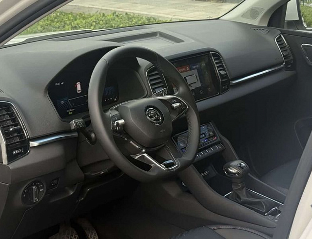 Skoda Karoq 1.4 л 2022 г. Белый, пробег 23000 км