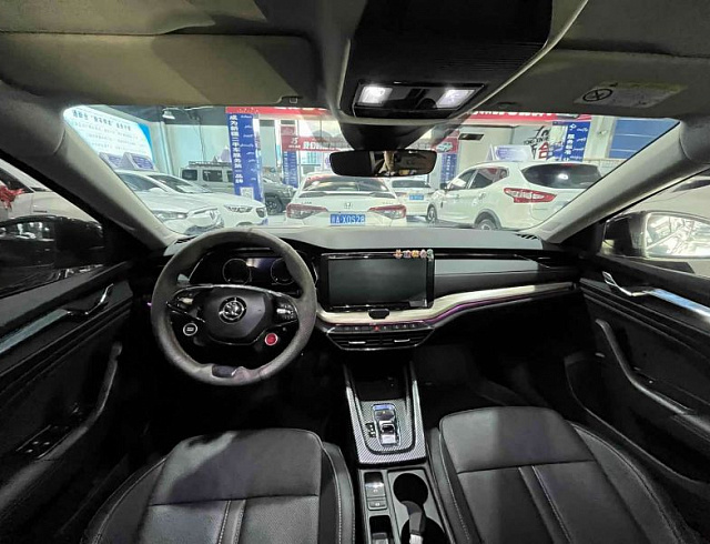 Skoda Octavia 1.4 л 2021 г. Чёрный, пробег 50000 км