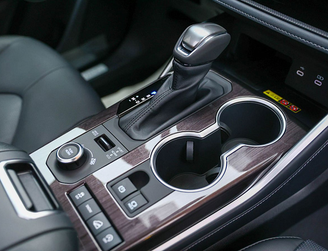 Toyota Highlander черный 2026
