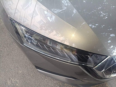 Skoda Octavia 1.4 л 2022 г. Серебристо-серый, пробег 21500 км