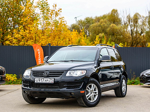 Volkswagen Touareg черный 2008