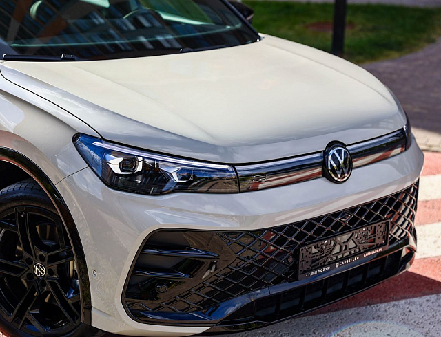 Volkswagen Tiguan серый 2026