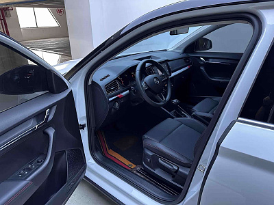 Skoda Kamiq 1.5 л 2024 г. Белый, пробег 14000 км