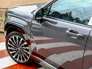 Hyundai Santa Fe серый 2026