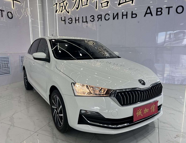 Skoda Rapid 1.5 л 2022 г. Чёрный, пробег 34000 км