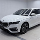 Skoda Octavia 1.4 л 2022 г. Белый, пробег 42000 км
