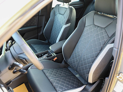 Audi Q3 серый 2026