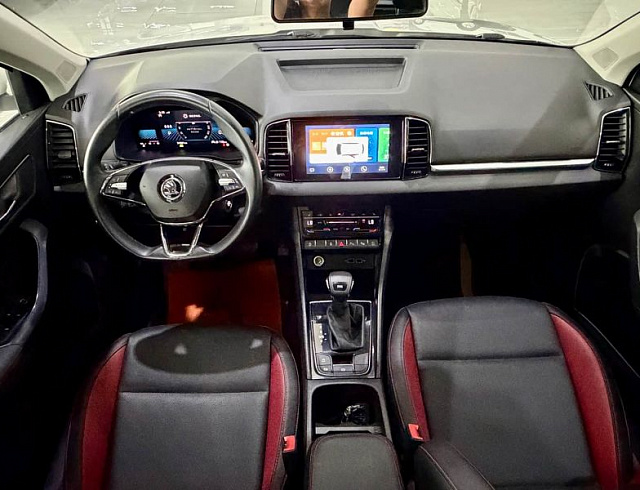 Skoda Karoq 1.4 л 2023 г. Белый, пробег 34000 км