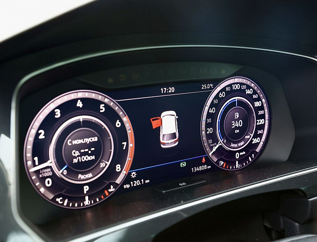 Volkswagen Tiguan серебро 2018