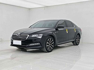 Skoda Superb 1.4 л 2024 г. Чёрный, пробег 19100 км
