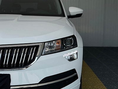 Skoda Karoq 1.4 л 2023 г. Белый, пробег 16000 км