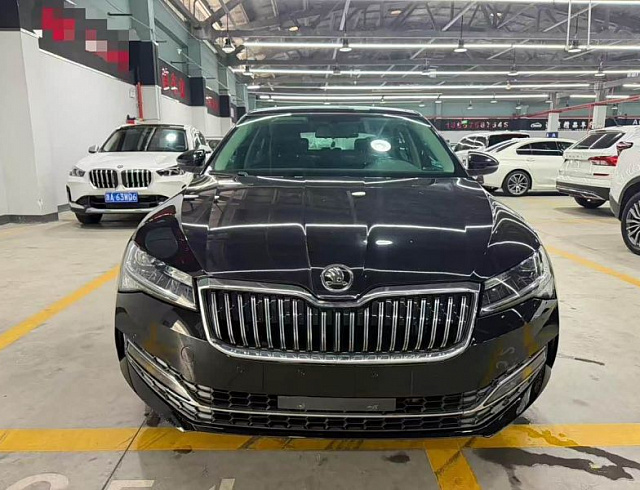 Skoda Superb 1.4 л 2021 г. Чёрный, пробег 46000 км