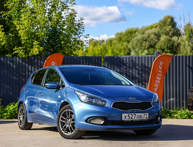 Kia Ceed синий 2012