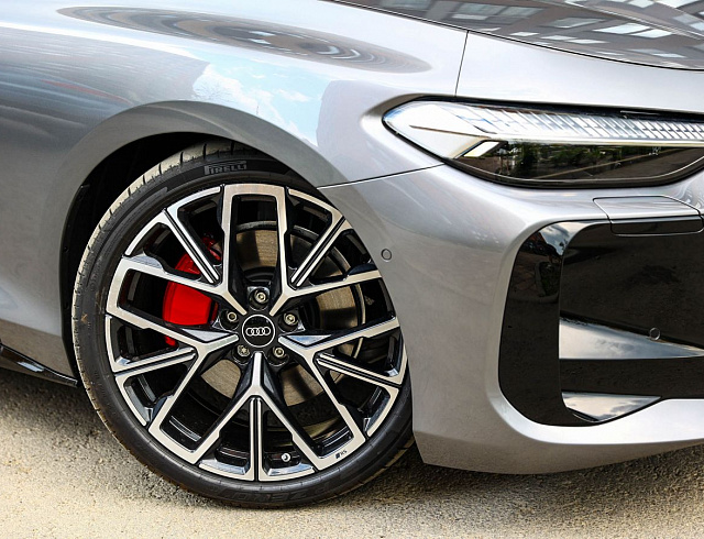 Audi A5 серый 2026