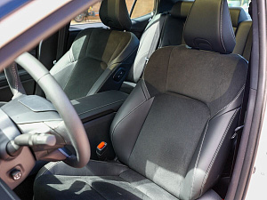 Toyota Camry белый 2026