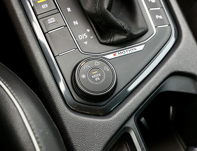 Volkswagen Tiguan серебро 2018
