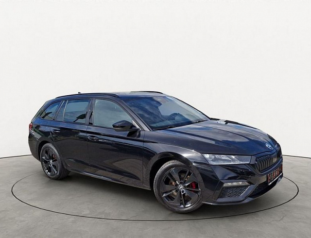 Skoda Octavia 2023 г. Чёрный, пробег 56765 км