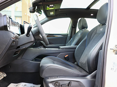 Volkswagen Tiguan серый 2026