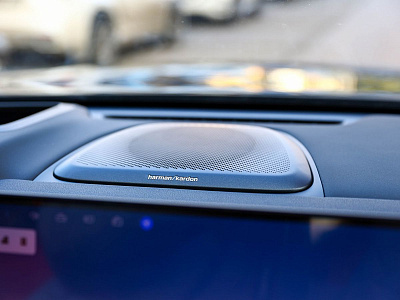 Lynk & Co 900 черный 2025